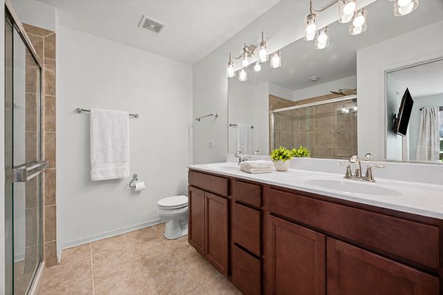 1196 Evergreen Avenue, Des Plaines, IL 60016