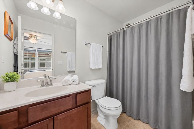 1196 Evergreen Avenue, Des Plaines, IL 60016