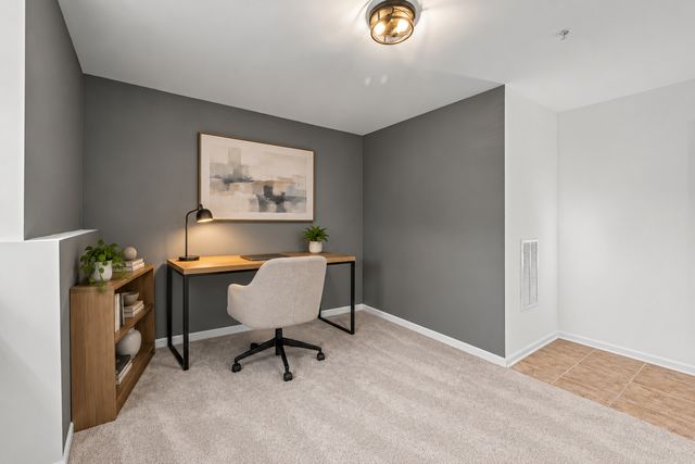 1196 Evergreen Avenue, Des Plaines, IL 60016
