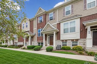1196 Evergreen Avenue, Des Plaines, IL 60016