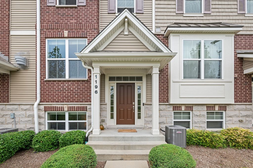 1196 Evergreen Avenue, Des Plaines, IL 60016 — photo 2
