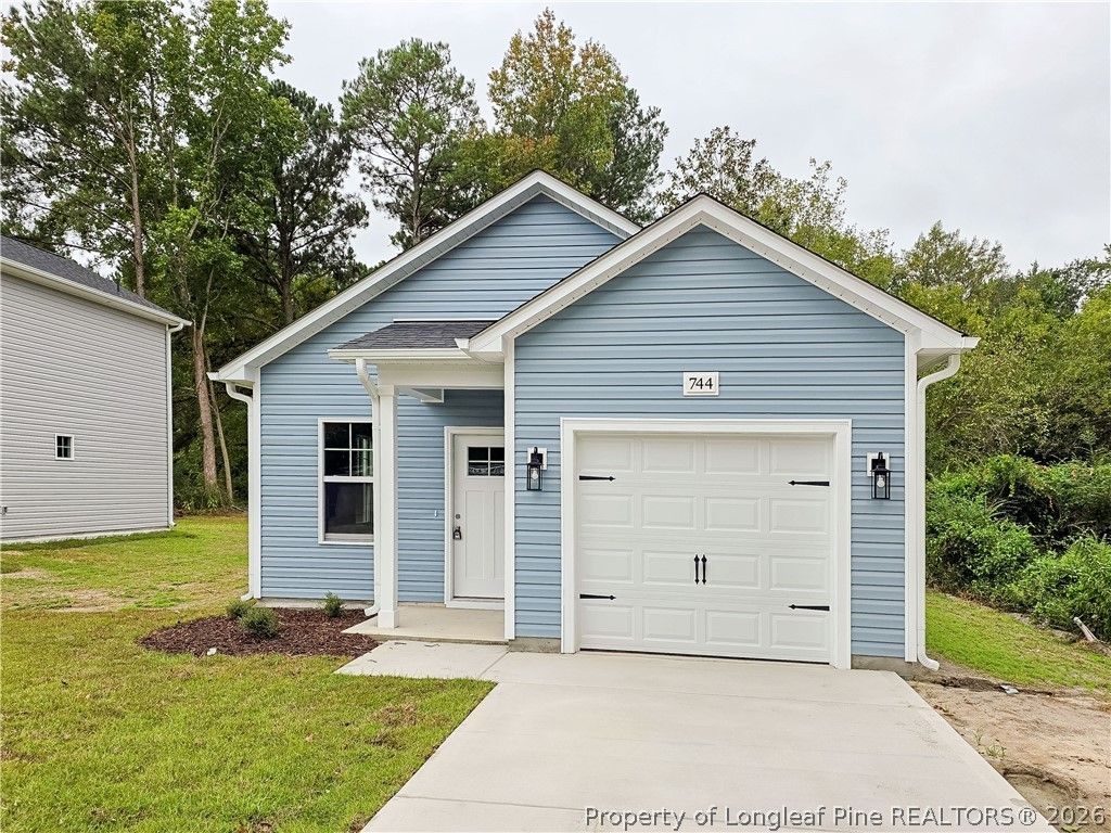 744 Chapel Hill Road, Spring Lake, NC 28390 — exterior