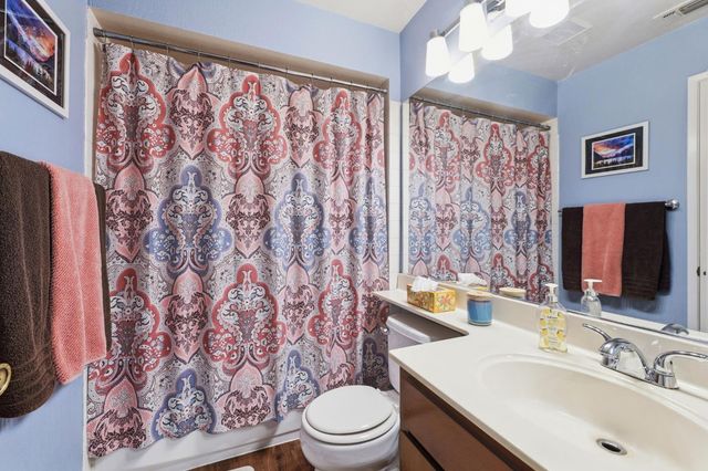 20 Coyle Creek Cir, Fair Oaks, CA 95628