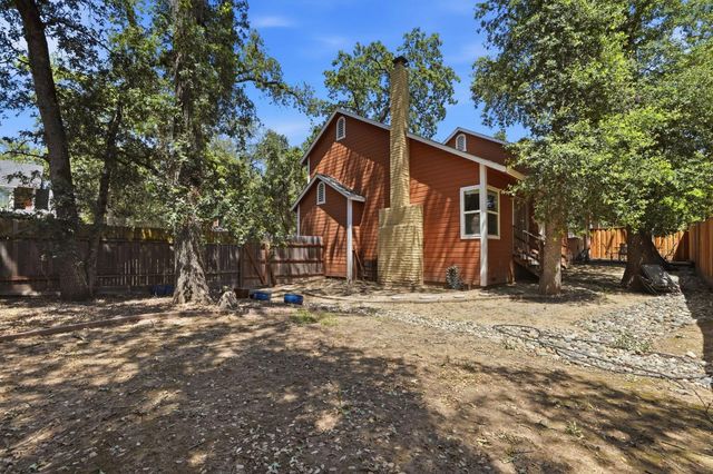 20 Coyle Creek Cir, Fair Oaks, CA 95628