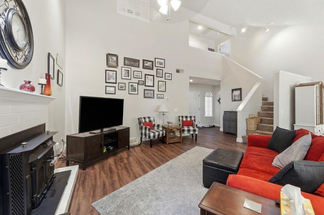 20 Coyle Creek Cir, Fair Oaks, CA 95628