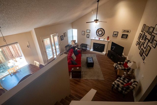 20 Coyle Creek Cir, Fair Oaks, CA 95628