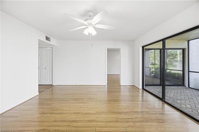 517 Lake Louise CIR 103, Naples, FL 34110