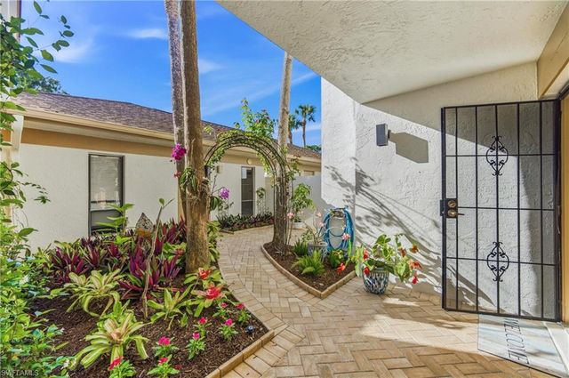 517 Lake Louise CIR 103, Naples, FL 34110