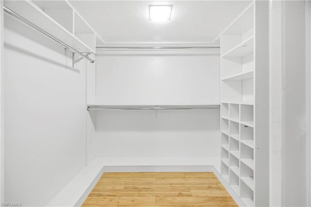 517 Lake Louise CIR 103, Naples, FL 34110