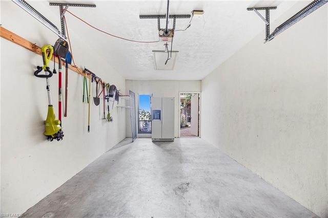 517 Lake Louise CIR 103, Naples, FL 34110