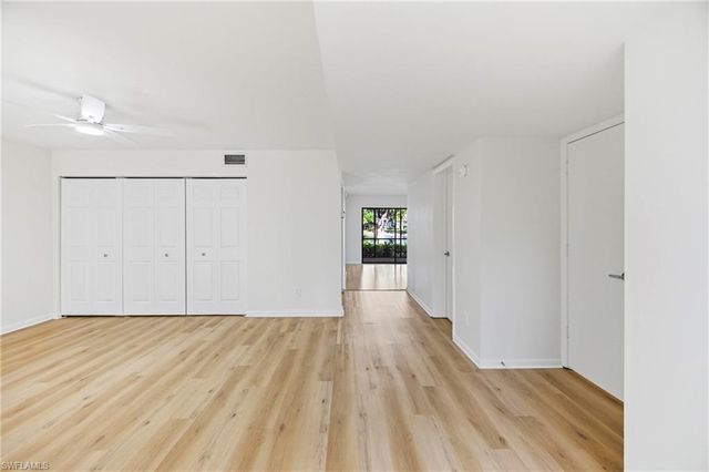 517 Lake Louise CIR 103, Naples, FL 34110