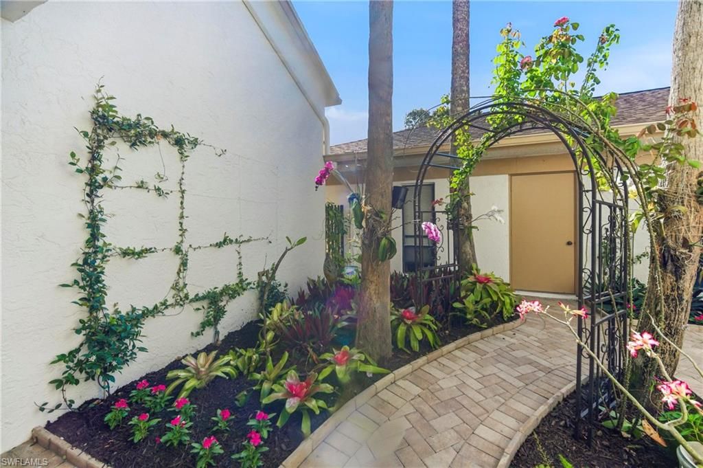 517 Lake Louise CIR 103, NAPLES, FL 34110 — photo 2