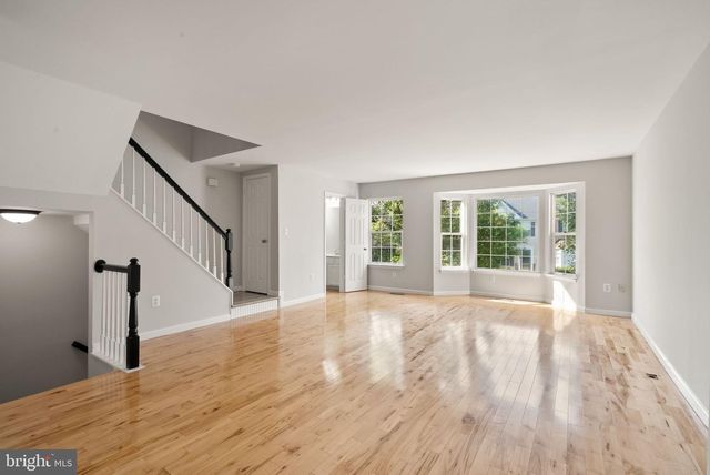 43268 CLEARNIGHT TER, Ashburn, VA 20147