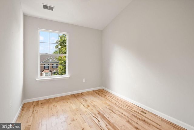 43268 CLEARNIGHT TER, Ashburn, VA 20147