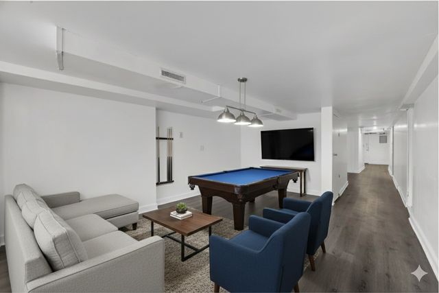 5938 S Richmond Street, Chicago, IL 60629