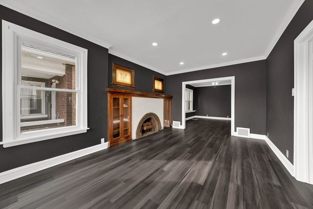 5938 S Richmond Street, Chicago, IL 60629