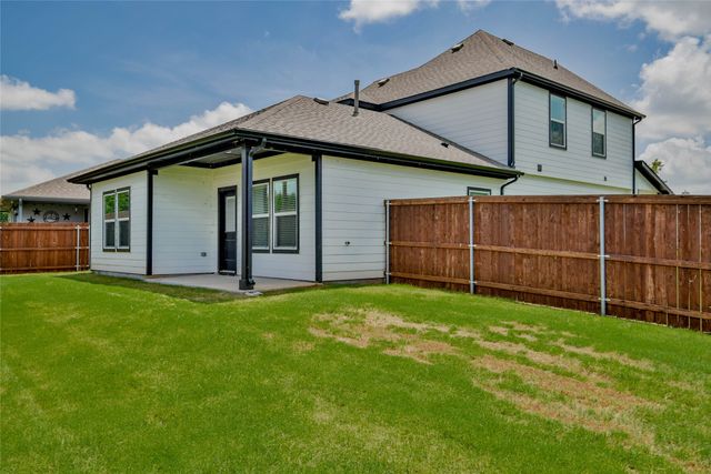 676 Capstone Circle, Granbury, TX 76048