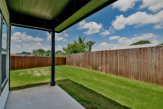 676 Capstone Circle, Granbury, TX 76048