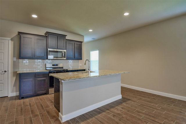 676 Capstone Circle, Granbury, TX 76048