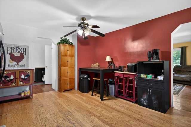 747 Hunting Creek Rd, Whitleyville, TN 38588