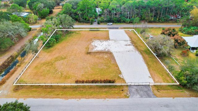 15743 99th Street N, West Palm Beach, FL 33412