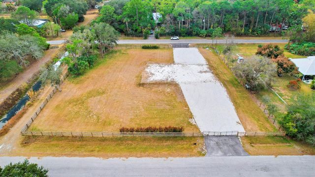 15743 99th Street N, West Palm Beach, FL 33412