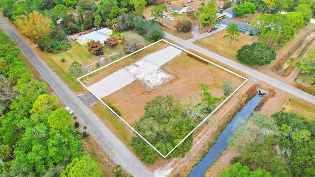 15743 99th Street N, West Palm Beach, FL 33412