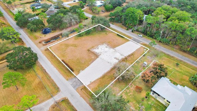 15743 99th Street N, West Palm Beach, FL 33412