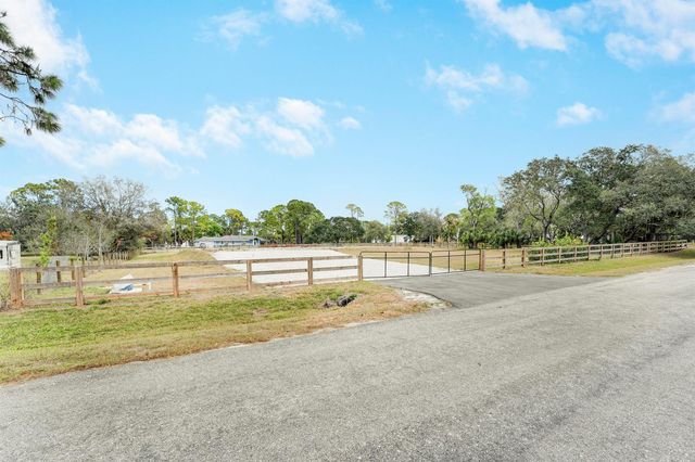 15743 99th Street N, West Palm Beach, FL 33412