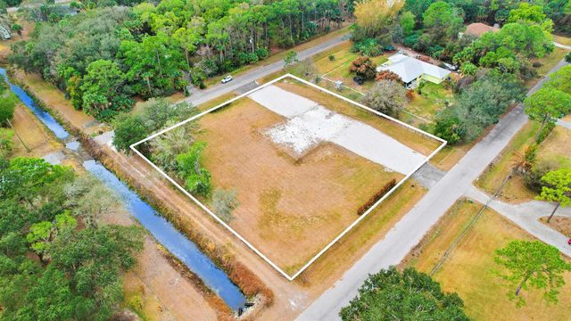 15743 99th Street N, West Palm Beach, FL 33412