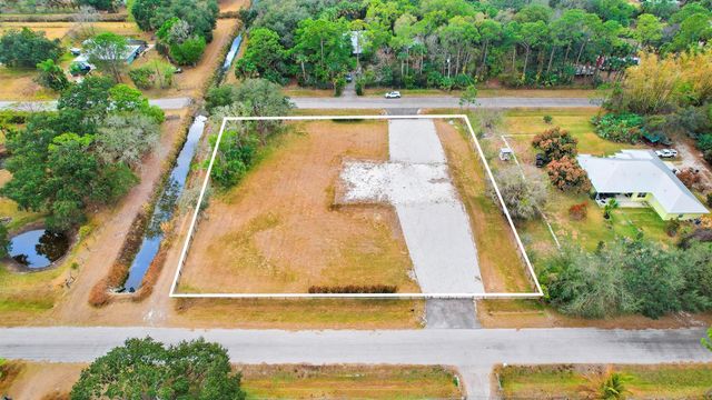 15743 99th Street N, West Palm Beach, FL 33412