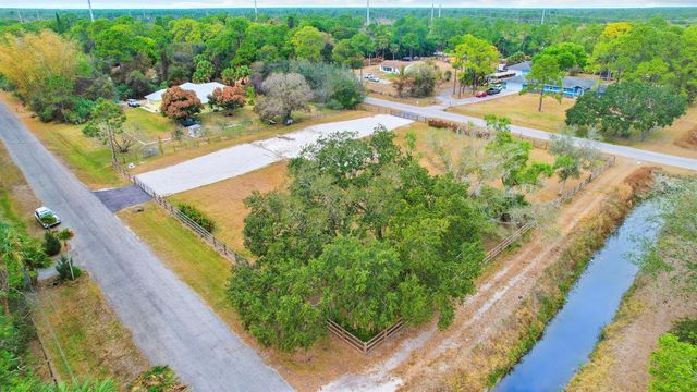 15743 99th Street N, West Palm Beach, FL 33412