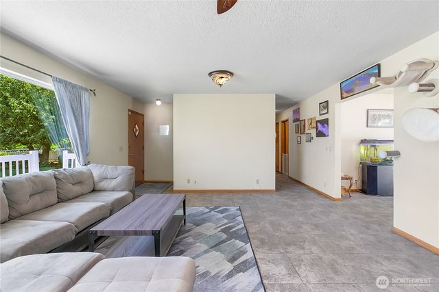 10668 Bethel Burley Road SE, Port Orchard, WA 98367