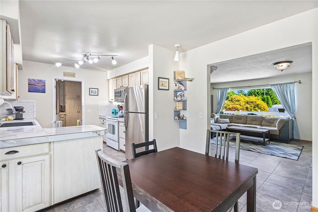 10668 Bethel Burley Road SE, Port Orchard, WA 98367