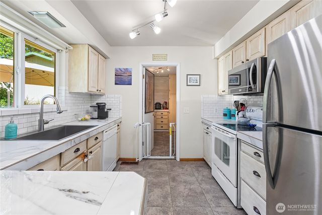 10668 Bethel Burley Road SE, Port Orchard, WA 98367