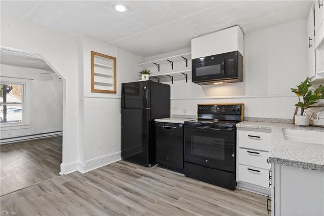 403 Elizabeth ST, Suffolk, VA 23434