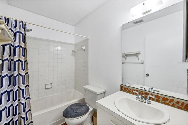 3636 59TH AVENUE W na, Bradenton, FL 34210