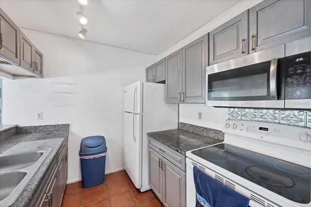 3636 59TH AVENUE W na, Bradenton, FL 34210