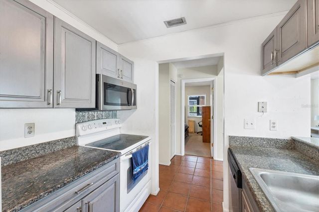 3636 59TH AVENUE W na, Bradenton, FL 34210