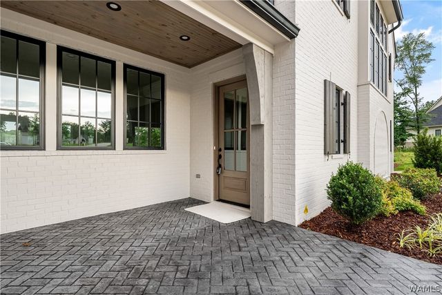 13881 Watercolor Pointe, Northport, AL 35475