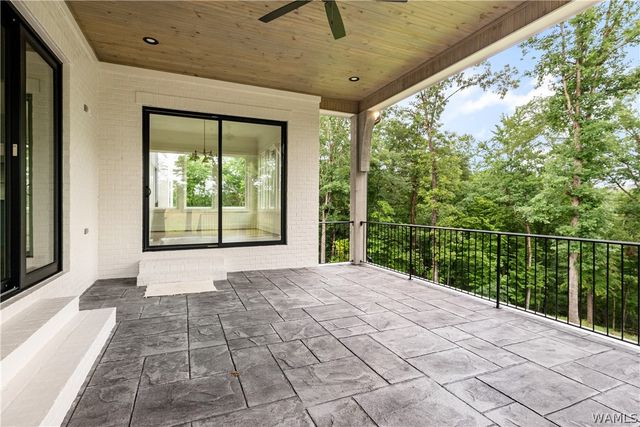 13881 Watercolor Pointe, Northport, AL 35475