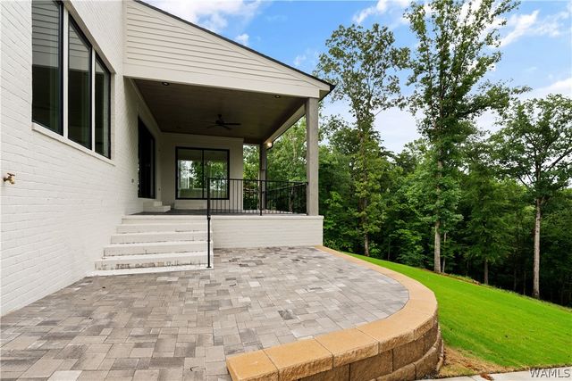 13881 Watercolor Pointe, Northport, AL 35475