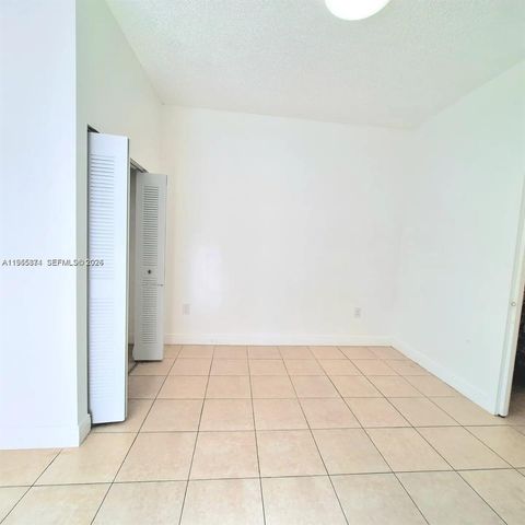 13249 SW 200th Ter 1, Miami, FL 33177