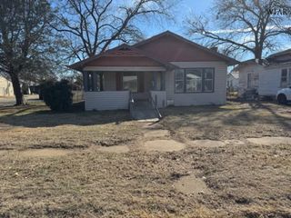 1901 PEARL AVENUE, Wichita Falls, TX 76301