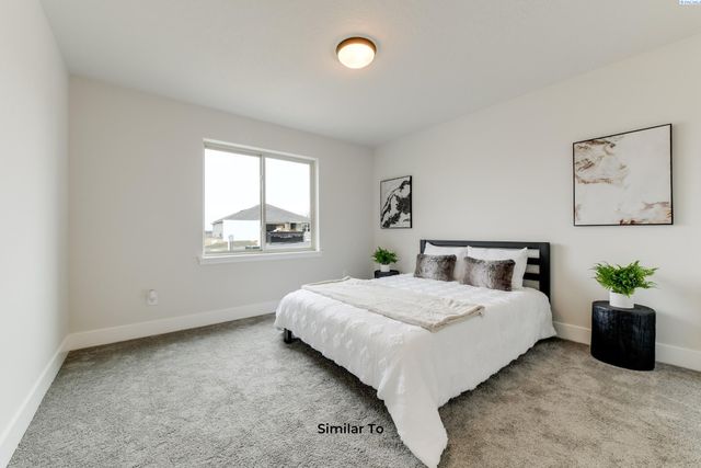 1616 Castlewood Ct, Grandview, WA 98930