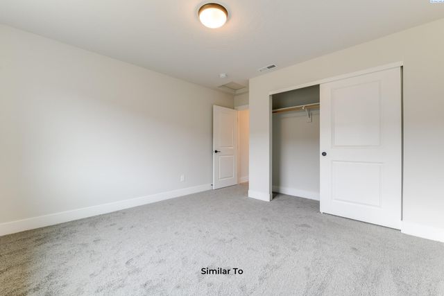 1616 Castlewood Ct, Grandview, WA 98930