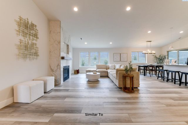 1616 Castlewood Ct, Grandview, WA 98930