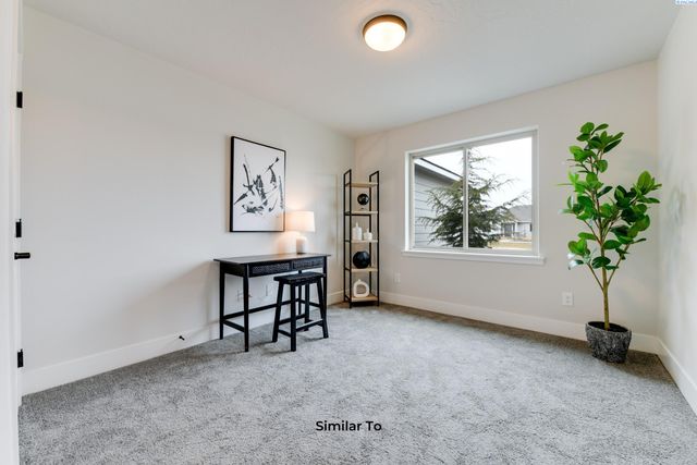 1616 Castlewood Ct, Grandview, WA 98930