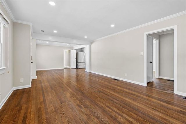 295 Oakland Drive, Gainesville, GA 30501