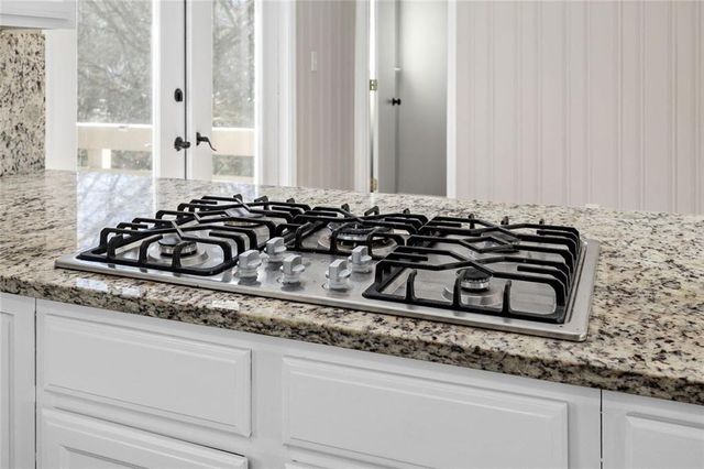 295 Oakland Drive, Gainesville, GA 30501